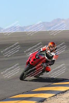 media/Nov-06-2023-Moto Forza (Mon) [[ce023d0744]]/4-Beginner Group/Session 2 (Bowl Tight Speed)/